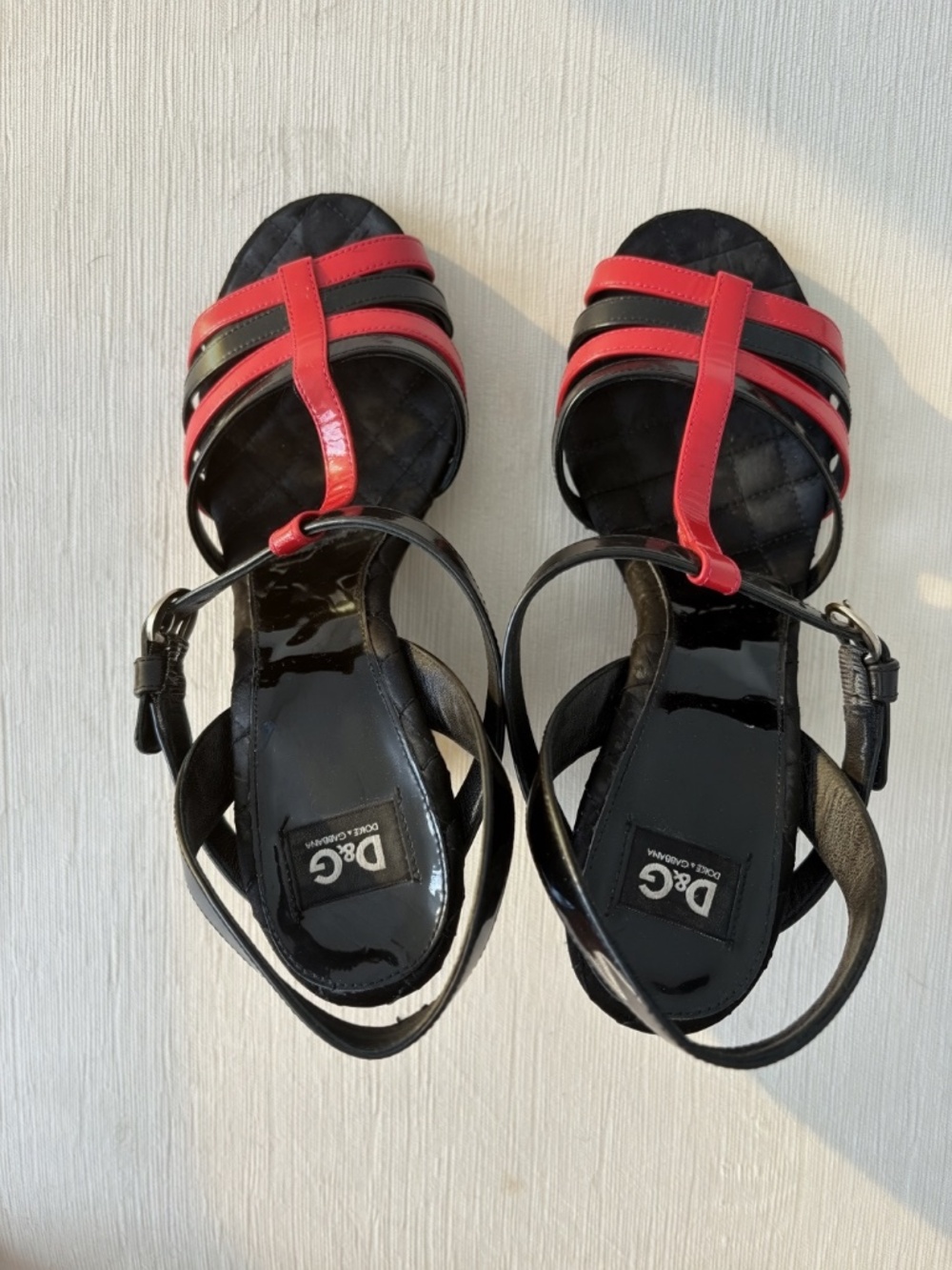 D&G Dolce & Gabbana Y2K Red Black Patent Leather Wedge Sandals US 7.5-8 - Picture 3 of 8